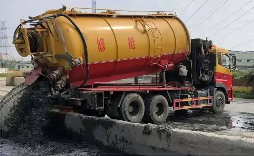 凤岗镇沉淀池清理案例